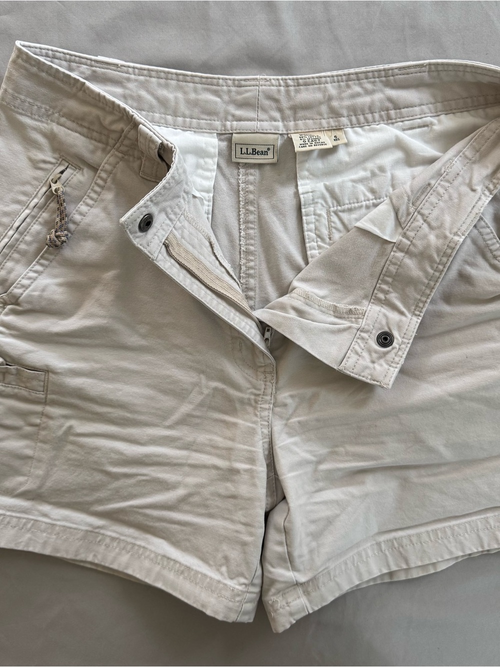 L.L. Bean Women's Off-White Cotton Casual Shorts